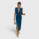Júlia - Elegantna obleka z odprtim dekoltejem