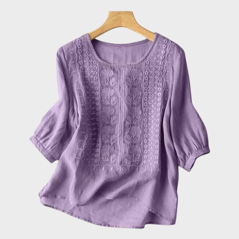 Adriana - Stilska in udobna ženska majica, idealna za vsakodnevno nošenje