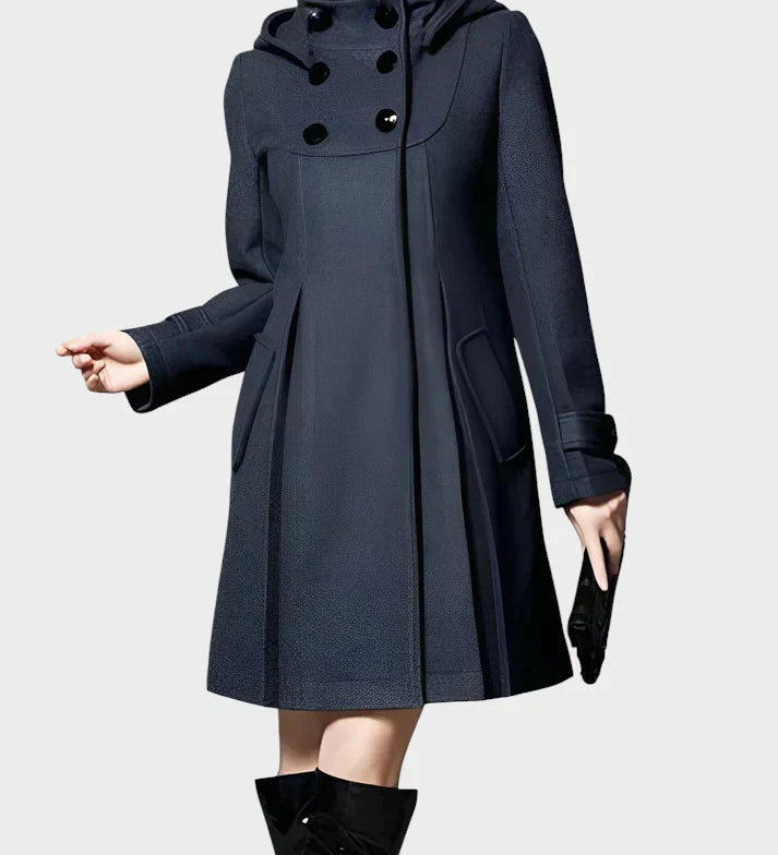 Saša - Stilni in Elegantni plašč z gumbi