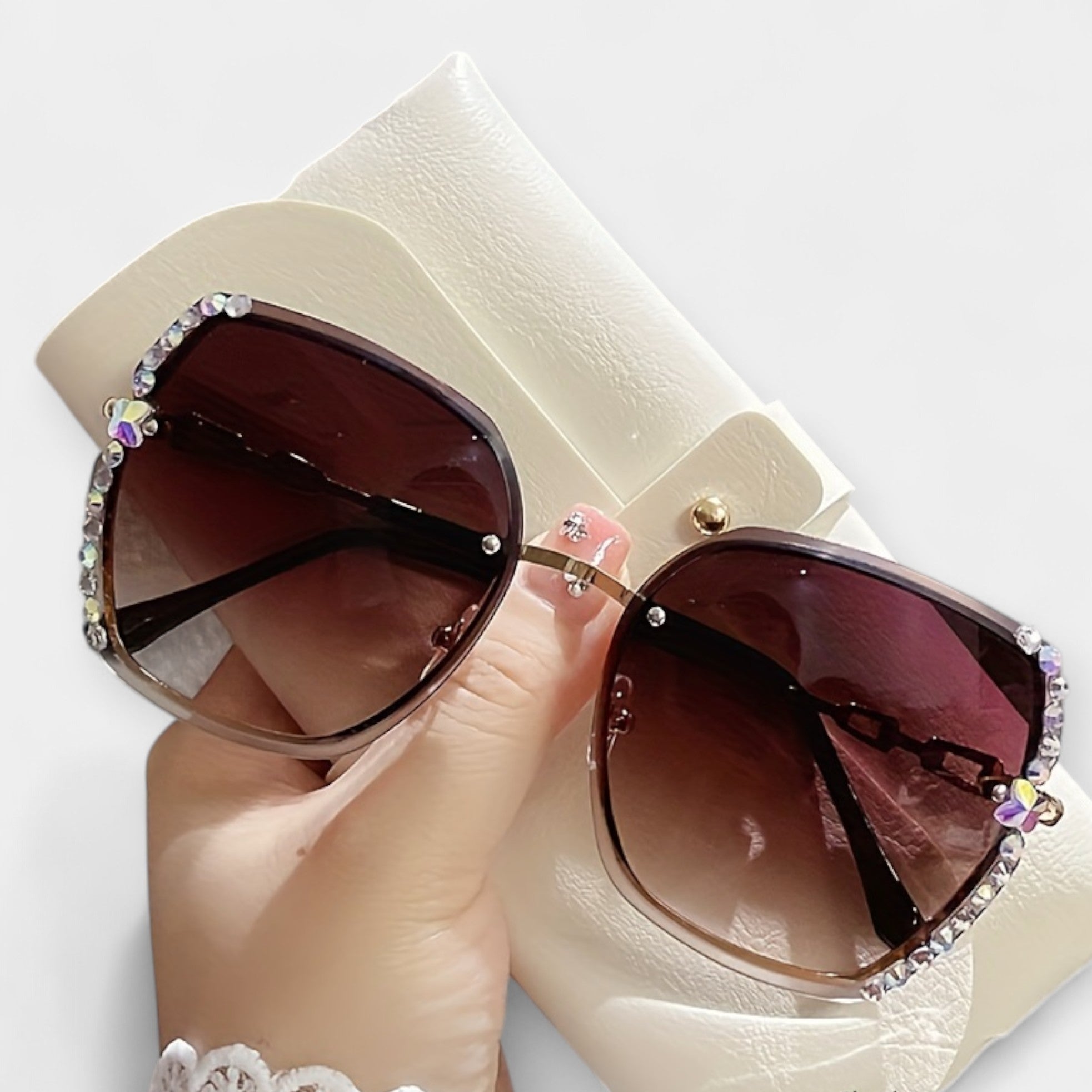 Ženske sandale s prehodnim učinkom