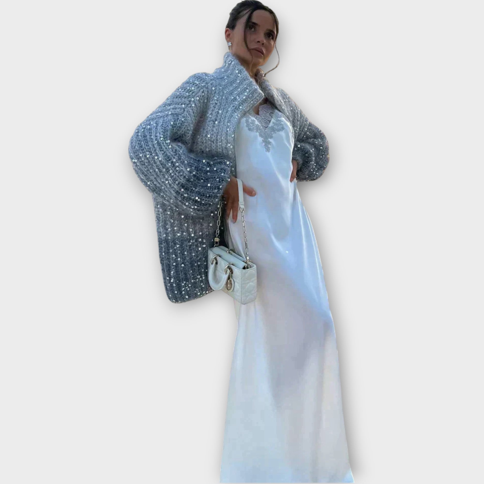 Objemivna volna z elegantnimi sequinsami